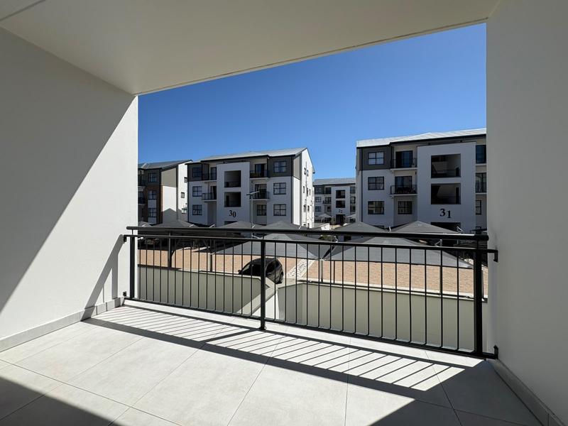 To Let 3 Bedroom Property for Rent in Sandown Western Cape